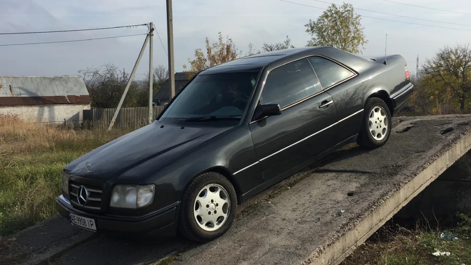 Mercedes-Benz E-Class Coupe Coupe m104 3.2 2