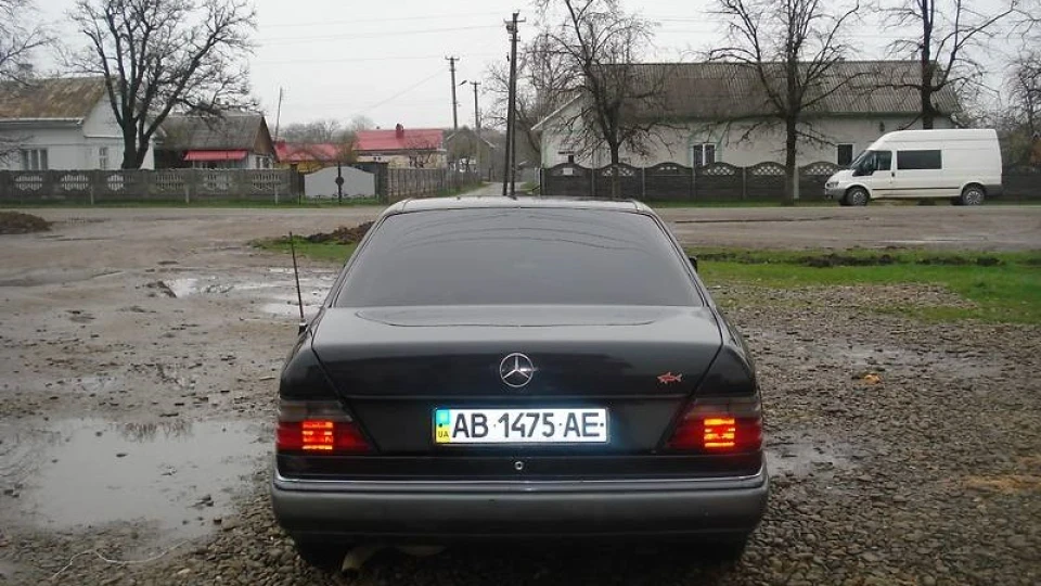 Mercedes-Benz E-Class Coupe Машина супер....