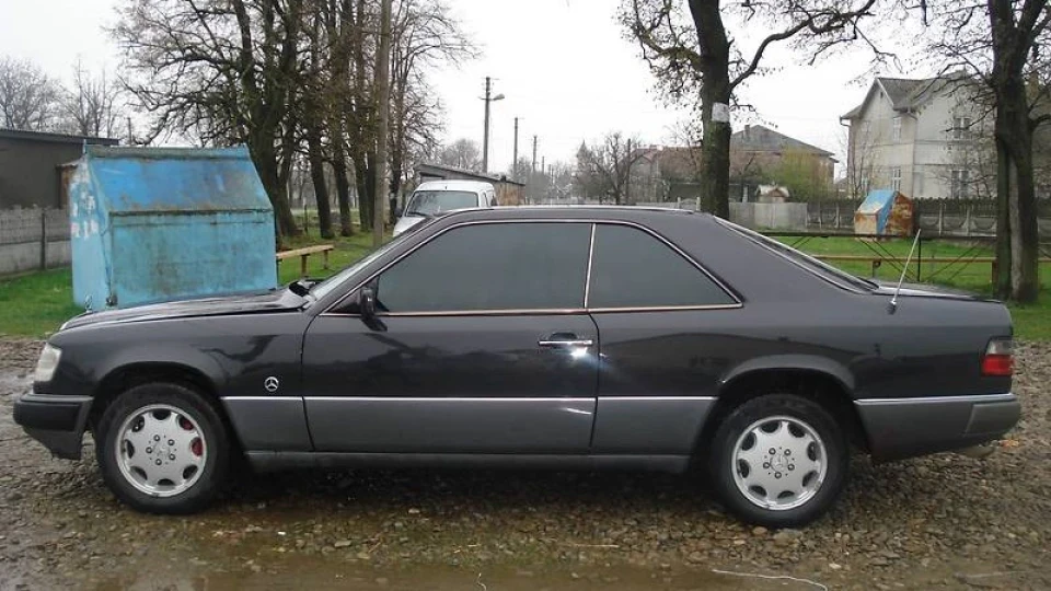 Mercedes-Benz E-Class Coupe Машина супер.... 4