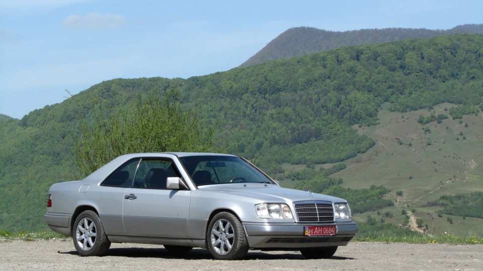 Mercedes-Benz E-Class Coupe Мурка 5