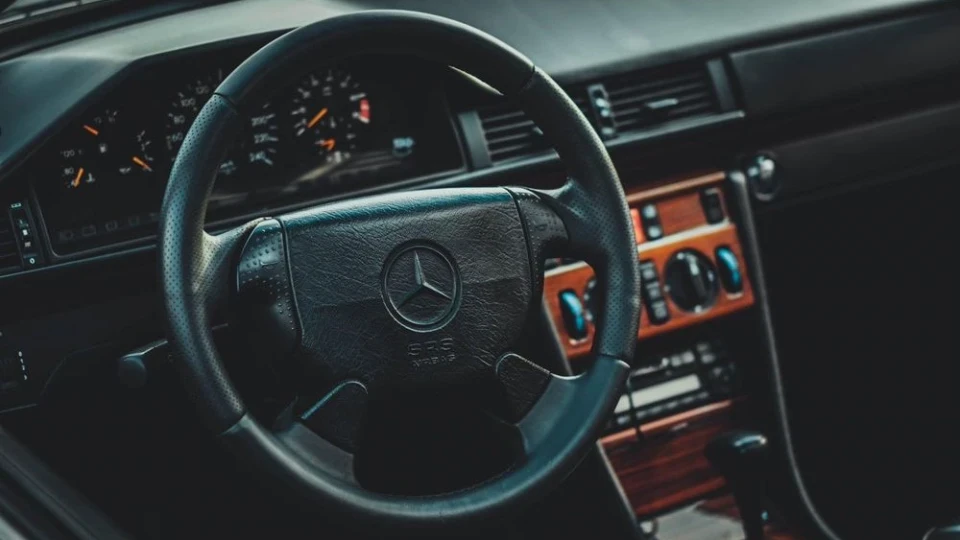 Mercedes-Benz E-Class Coupe Трофей V6