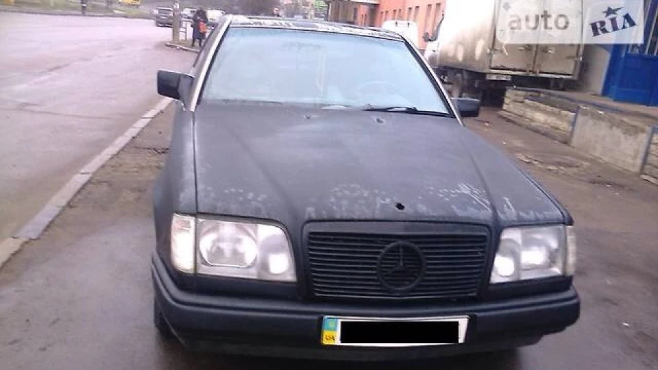 Mercedes-Benz E-Class Coupe Вовчак 4
