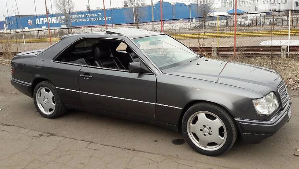 Mercedes-Benz E-Class Coupe Хардтоп-купе 3.2 2