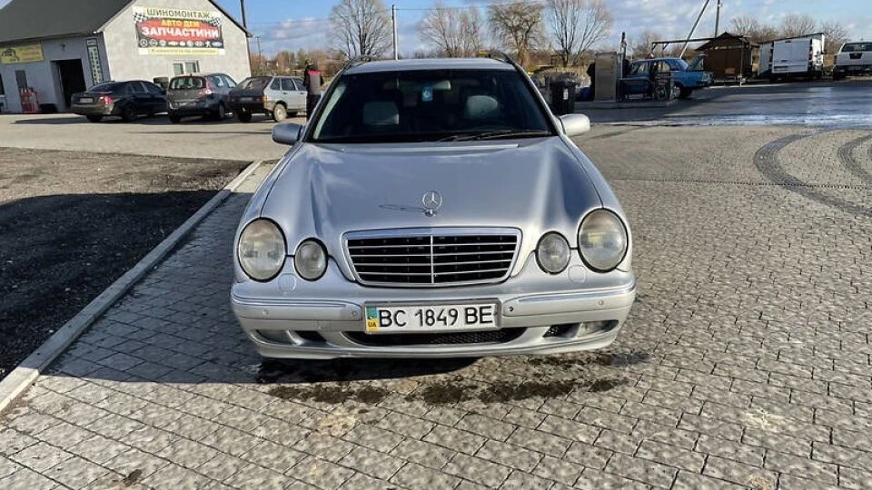 Mercedes-Benz E-Class Estate 2