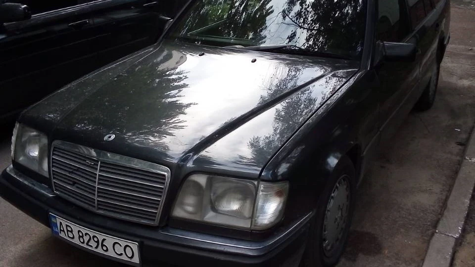 Mercedes-Benz E-Class Estate 3