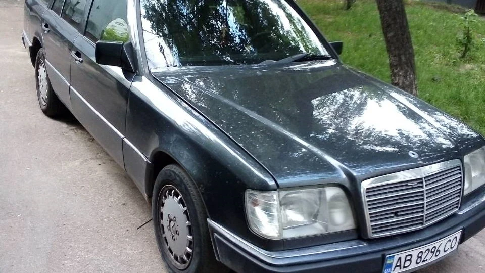 Mercedes-Benz E-Class Estate 4