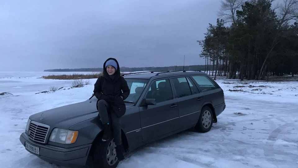 Mercedes-Benz E-Class Estate 2