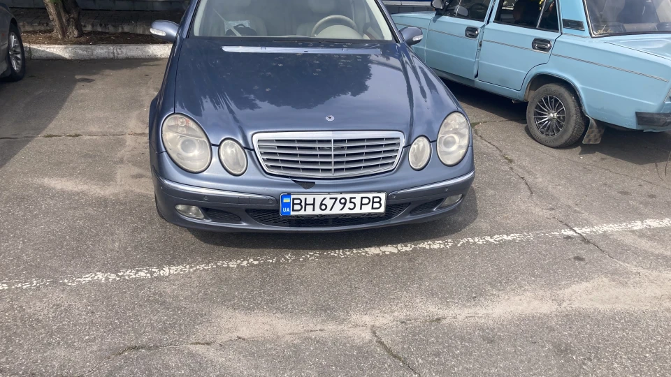 Mercedes-Benz E-Class Estate 2