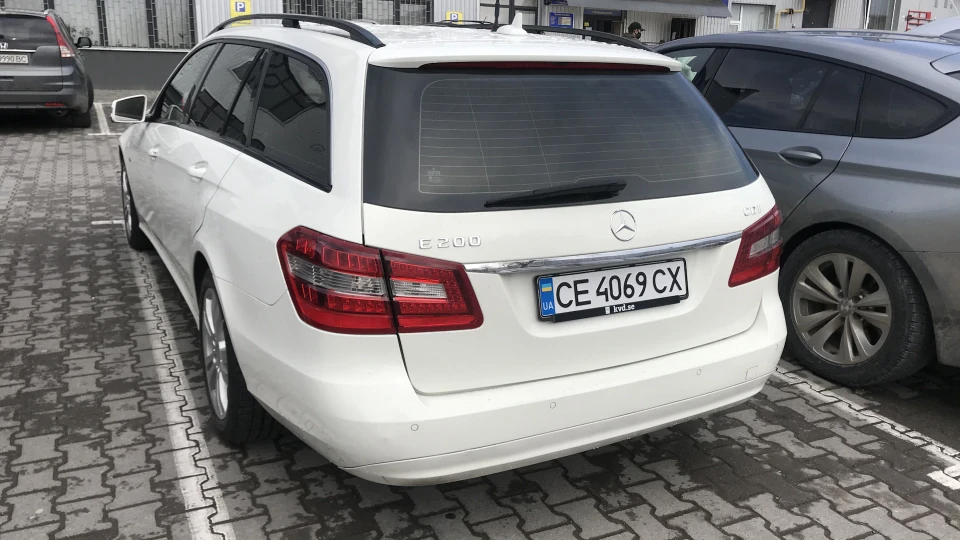 Mercedes-Benz E-Class Estate 2