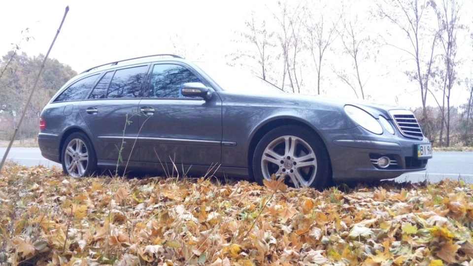 Mercedes-Benz E-Class Estate 1.8 kompressor 2