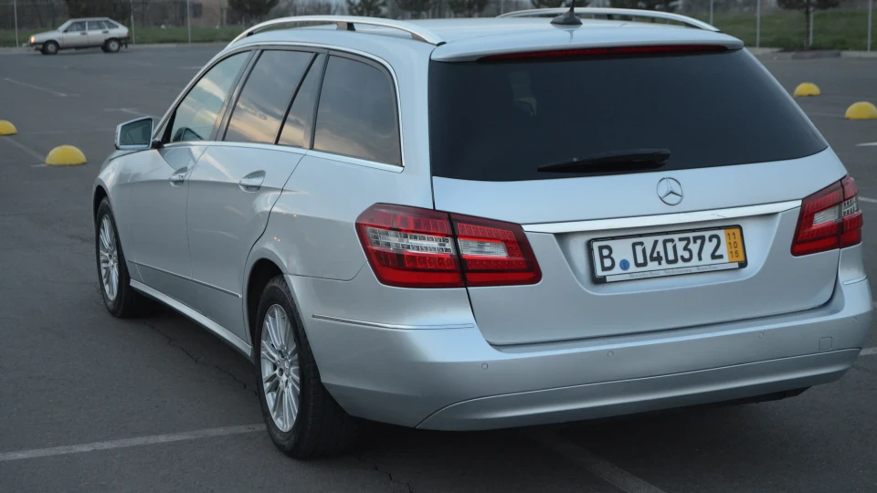 Mercedes-Benz E-Class Estate 220 cdi 3