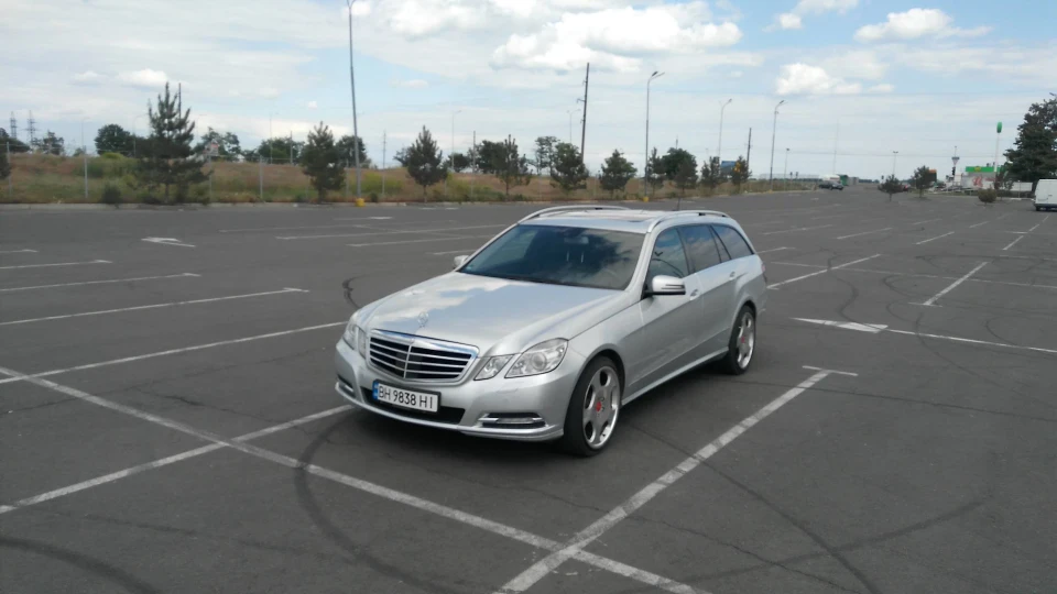 Mercedes-Benz E-Class Estate 220 cdi 5