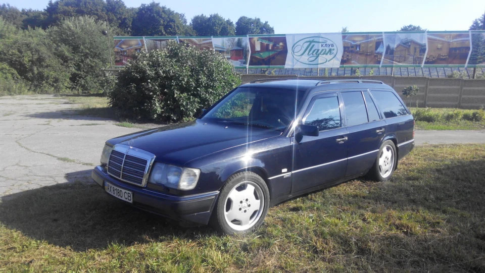 Mercedes-Benz E-Class Estate 300TE-24 SportLine 3