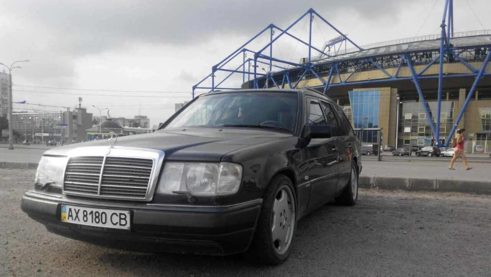 Mercedes-Benz E-Class Estate 300TE-24 SportLine 5