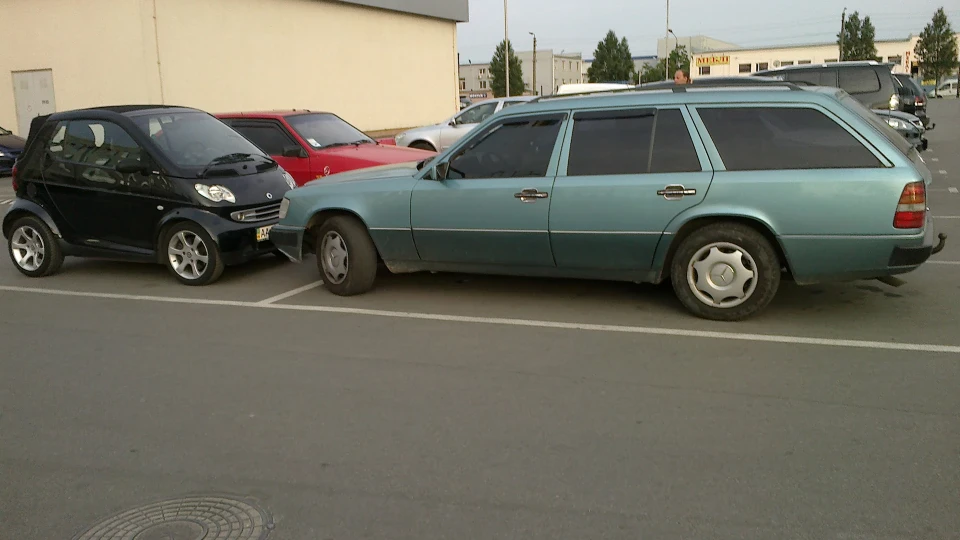 Mercedes-Benz E-Class Estate колір №888, салон №264 5