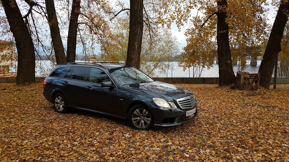Mercedes-Benz E-Class Estate Європеєць 4