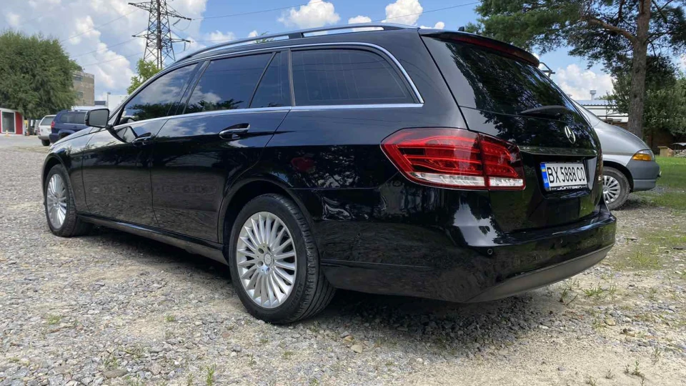 Mercedes-Benz E-Class Універсал Не Авангард 2