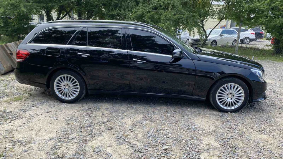 Mercedes-Benz E-Class Універсал Не Авангард 3
