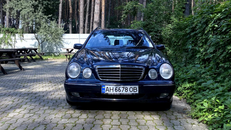 Mercedes-Benz E-Class Estate Of Mind 3