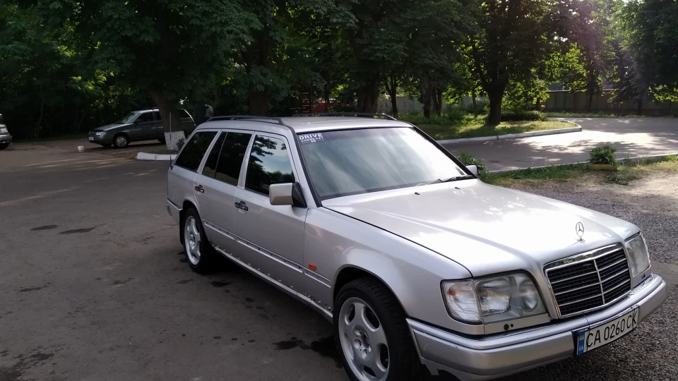 Mercedes-Benz E-Class Estate sportline wagon 5