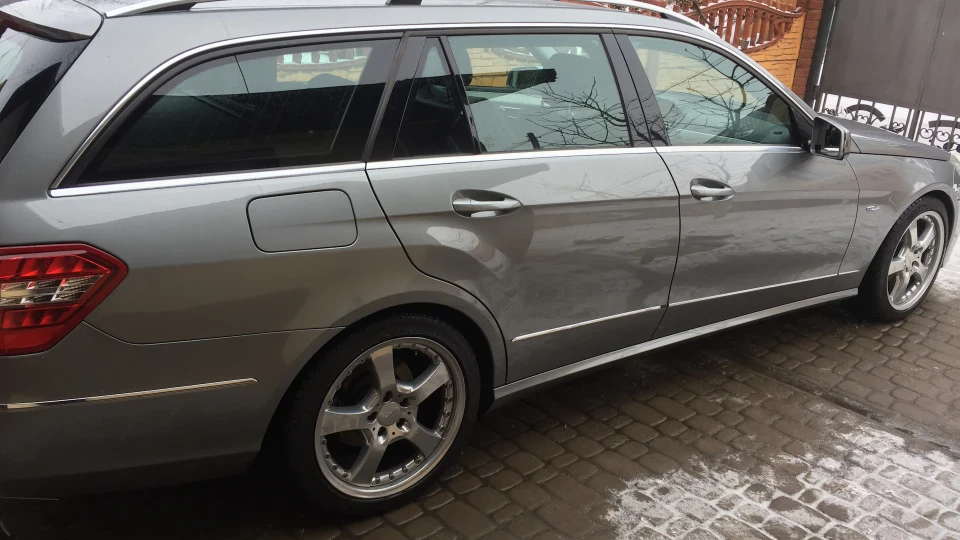 Mercedes-Benz E-Class Estate Трудяга- Мерін W-212 2