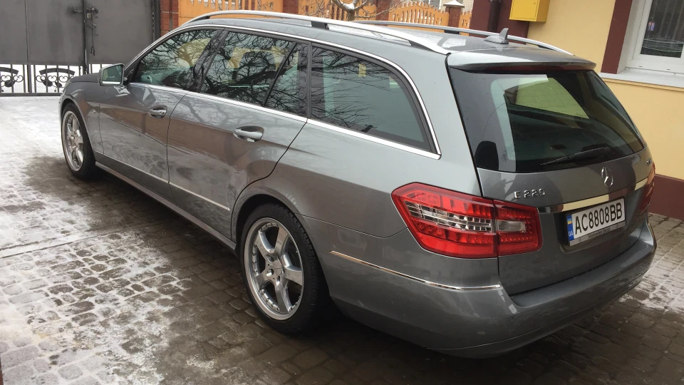 Mercedes-Benz E-Class Estate Трудяга- Мерін W-212 3