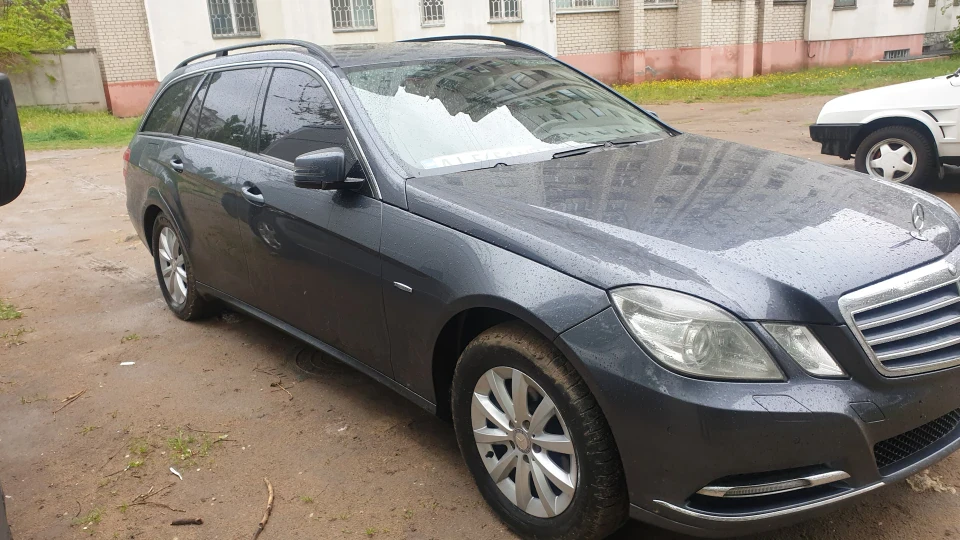 Mercedes-Benz E-Class Estate Ukraine 3