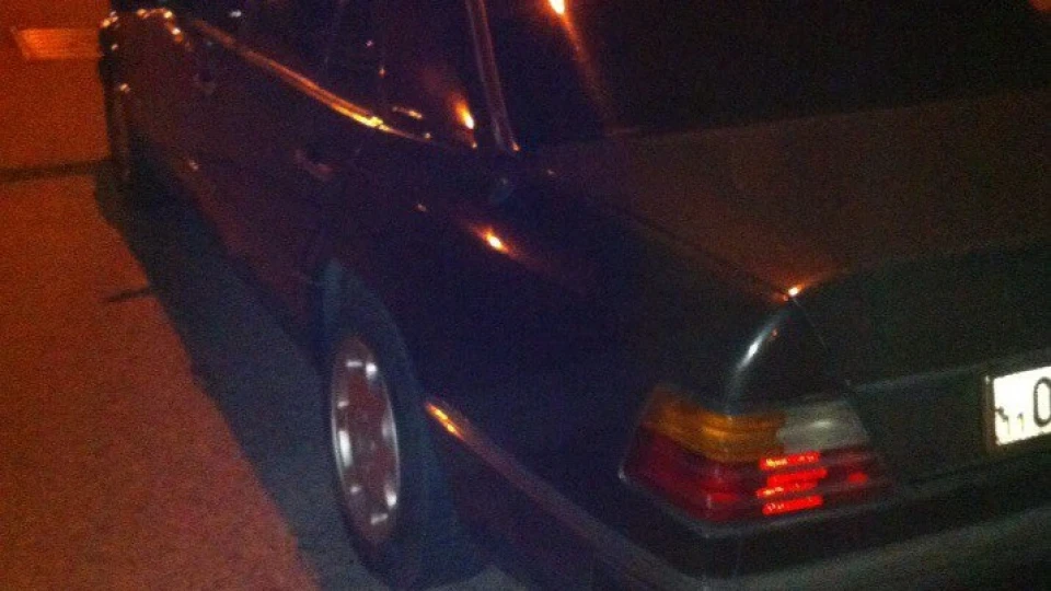 Mercedes-Benz E-Class 2