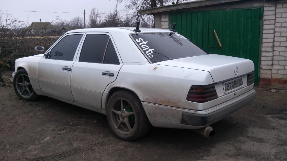 Mercedes-Benz E-Class 5