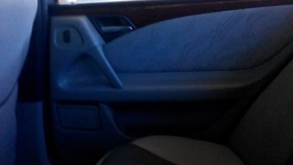 Mercedes-Benz E-Class 4