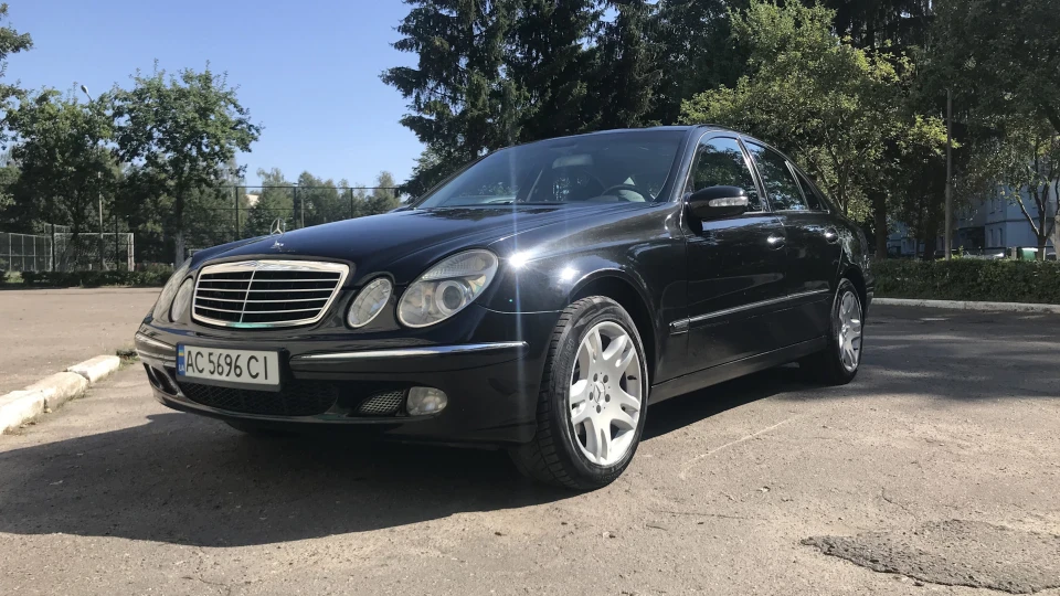 Mercedes-Benz E-Class