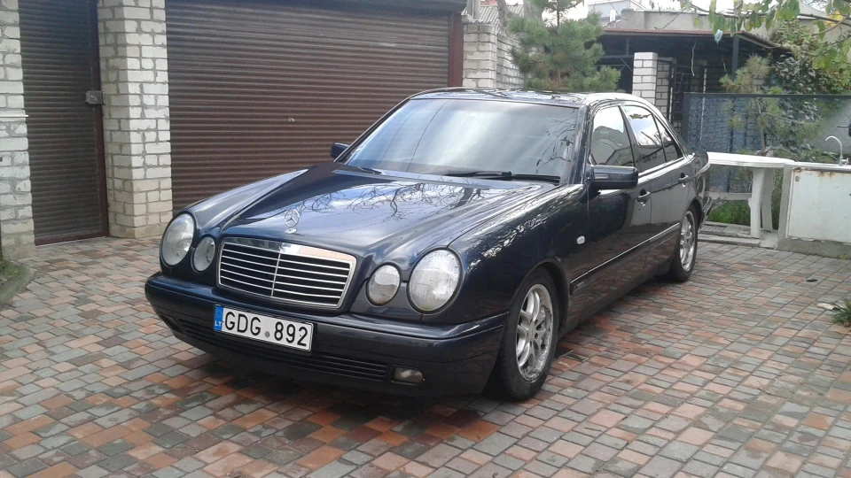 Mercedes-Benz E-Class