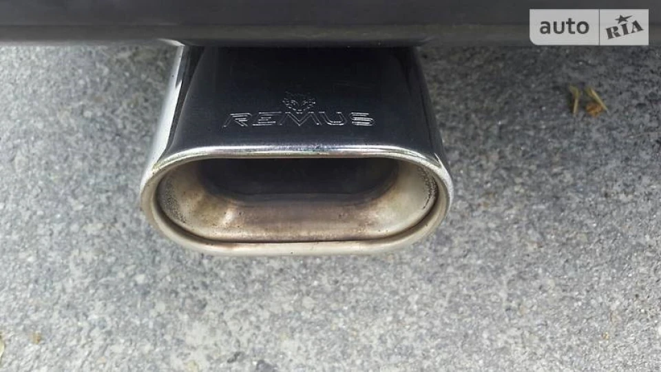 Mercedes-Benz E-Class 5