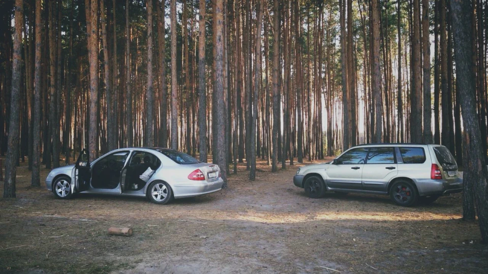 Mercedes-Benz E-Class 4