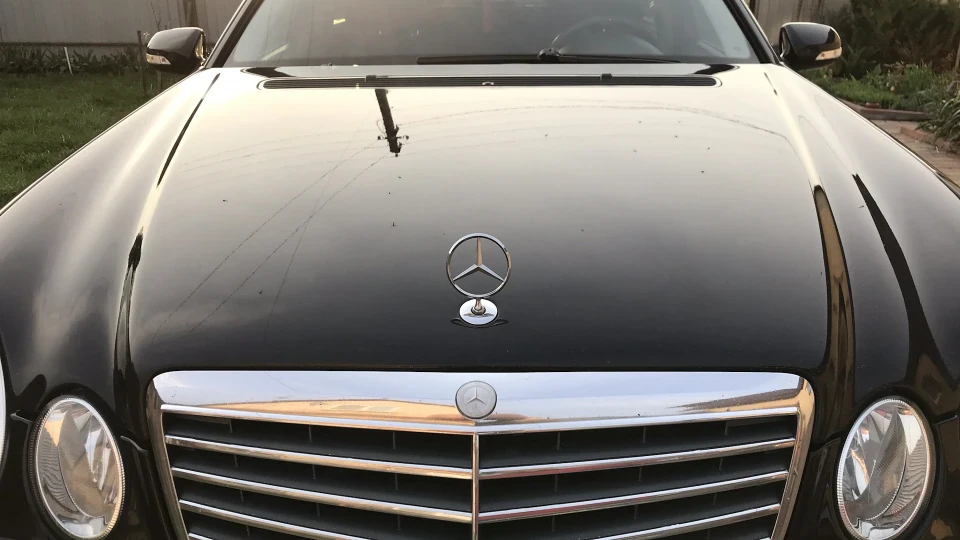 Mercedes-Benz E-Class 4
