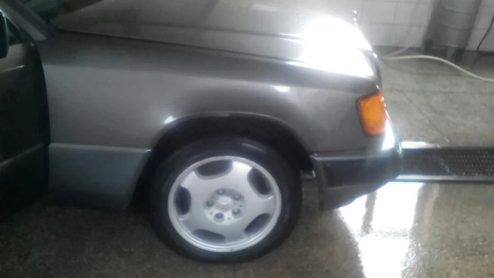 Mercedes-Benz E-Class 5