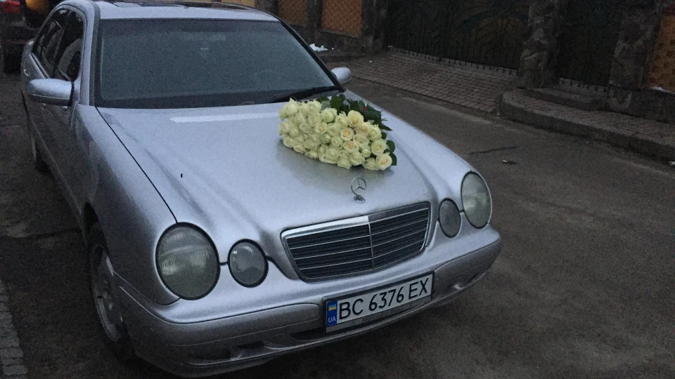 Mercedes-Benz E-Class 5