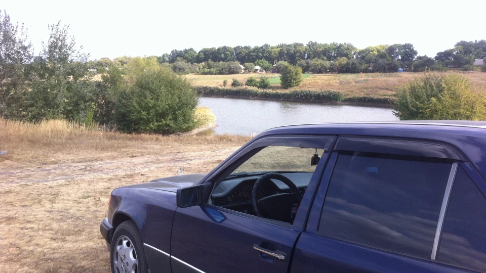 Mercedes-Benz E-Class 5