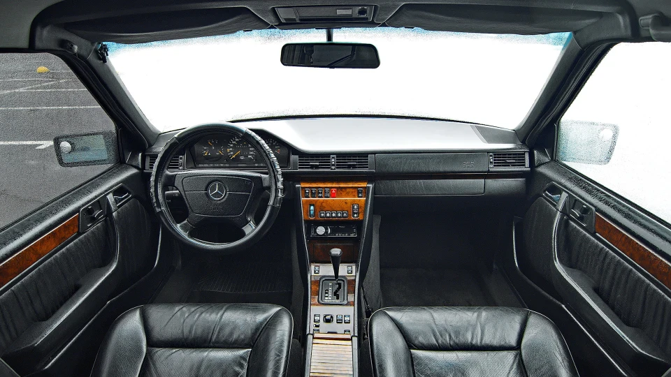 Mercedes-Benz E-Class 5