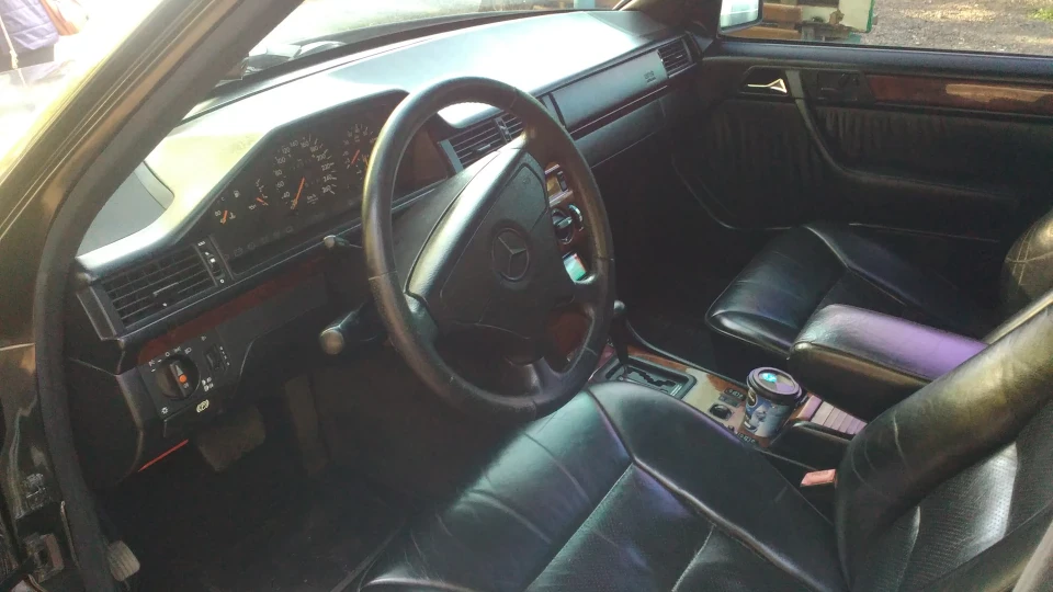 Mercedes-Benz E-Class 5