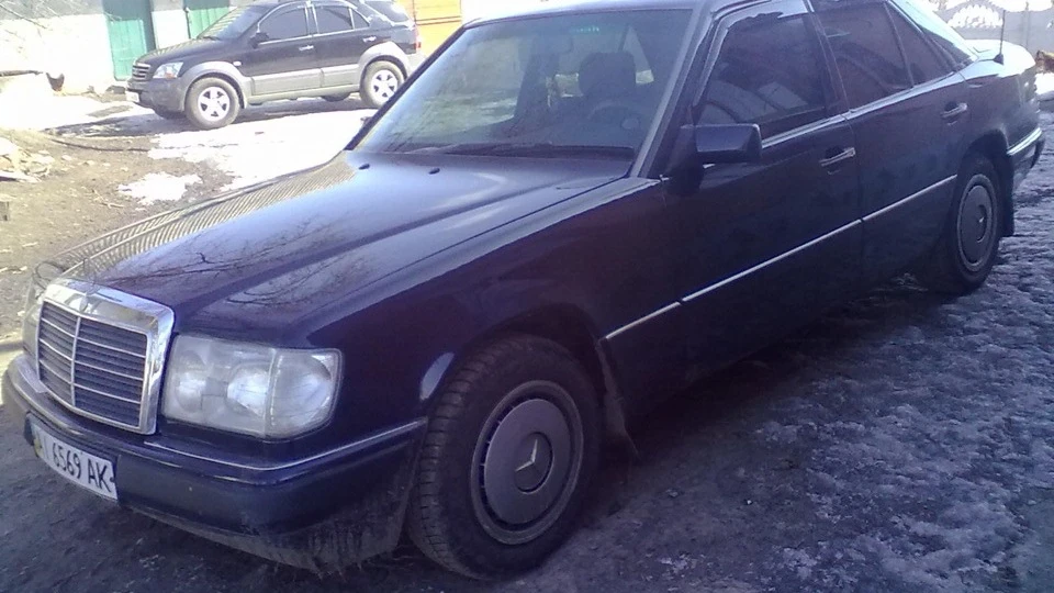 Mercedes-Benz E-Class 5