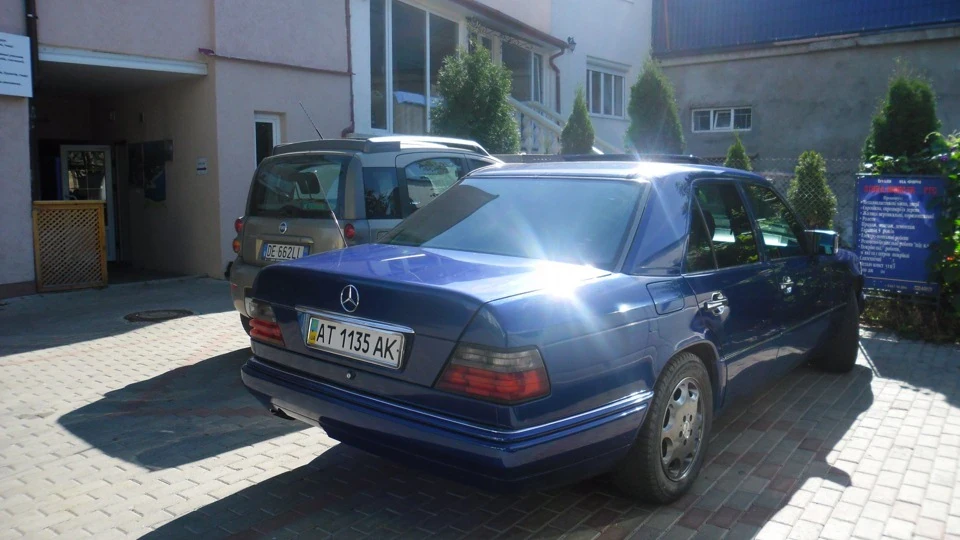 Mercedes-Benz E-Class 5