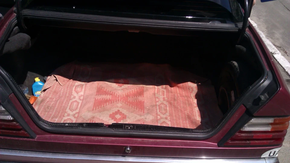 Mercedes-Benz E-Class 3
