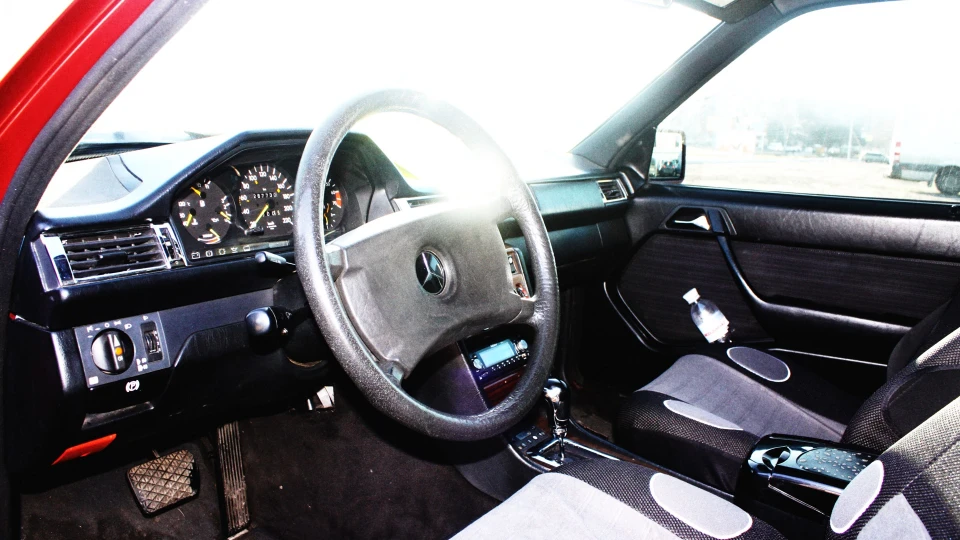 Mercedes-Benz E-Class 5