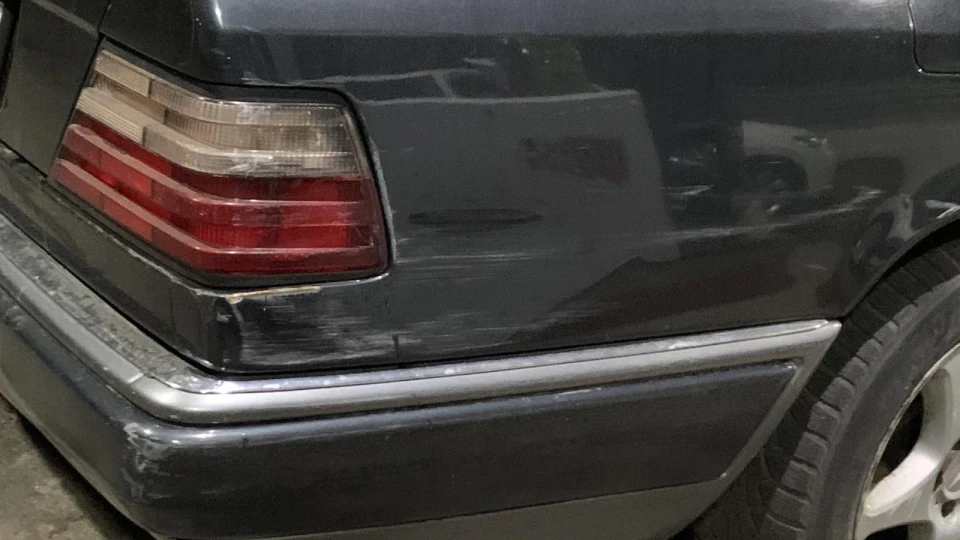 Mercedes-Benz E-Class 04.20 3