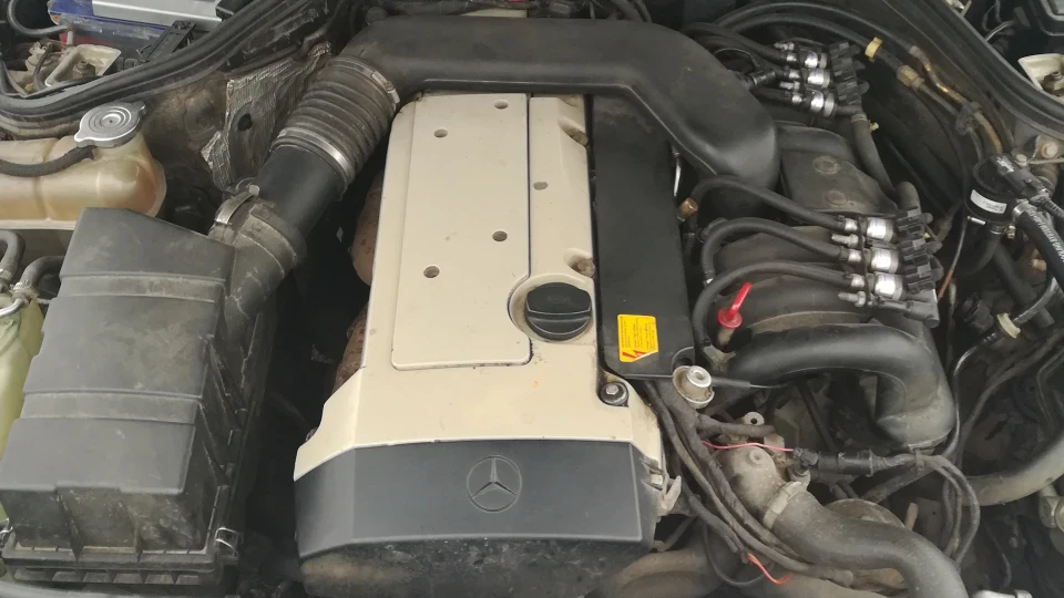 Mercedes-Benz E-Class 124.028 300 E 2.8 USA 4