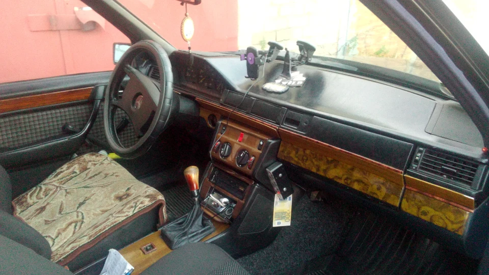 Mercedes-Benz E-Class 2.0D Соничка 3