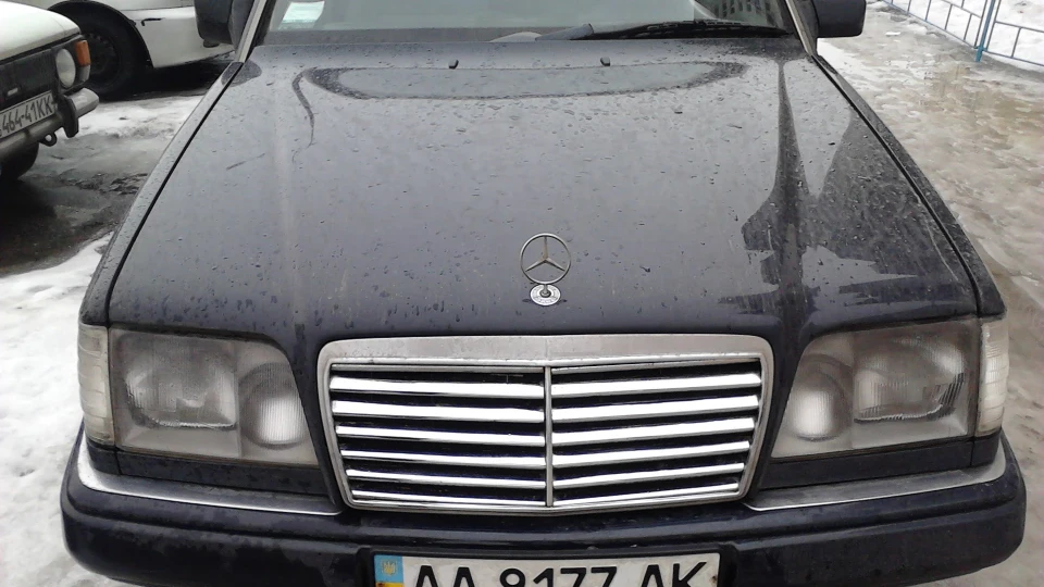 Mercedes-Benz E-Class 2.0D 3