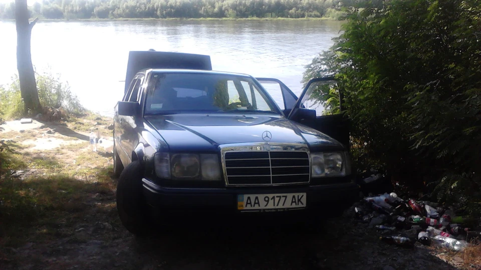 Mercedes-Benz E-Class 2.0D 4