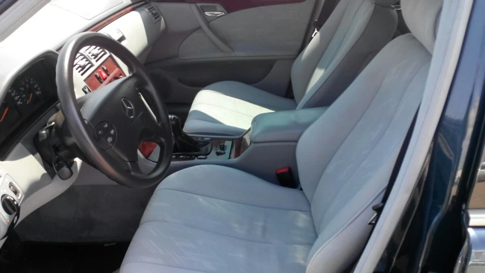 Mercedes-Benz E-Class 2.0i m111 4